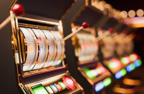 Live dealer presenting Ekor Number game on ovabet bola platform